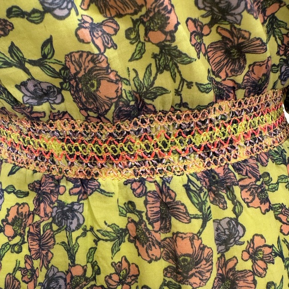 Alice + Olivia Off Shoulder Floral Dress - Picture 10 of 12